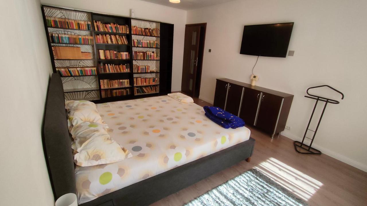 Duck Apartment Букурещ Екстериор снимка