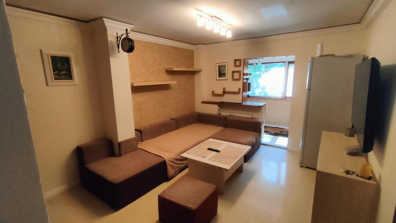 Duck Apartment Букурещ Екстериор снимка