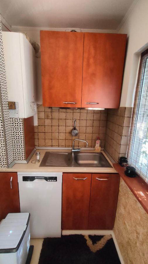 Duck Apartment Букурещ Екстериор снимка