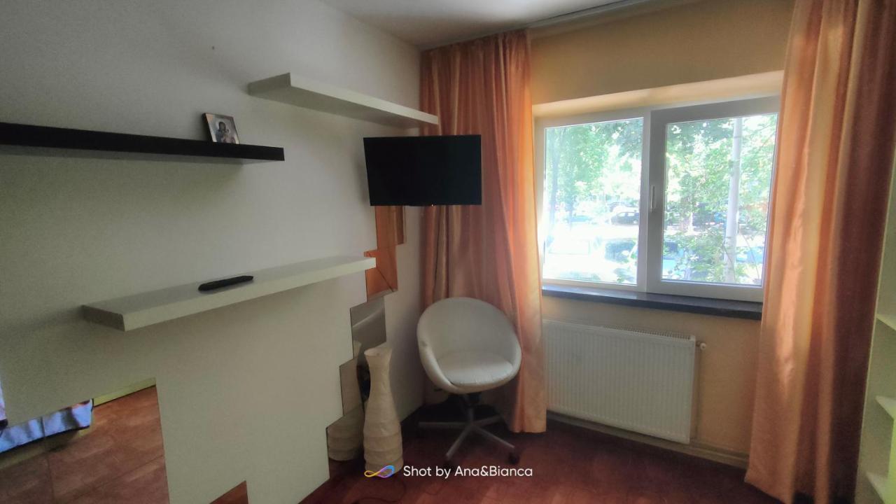 Duck Apartment Букурещ Екстериор снимка