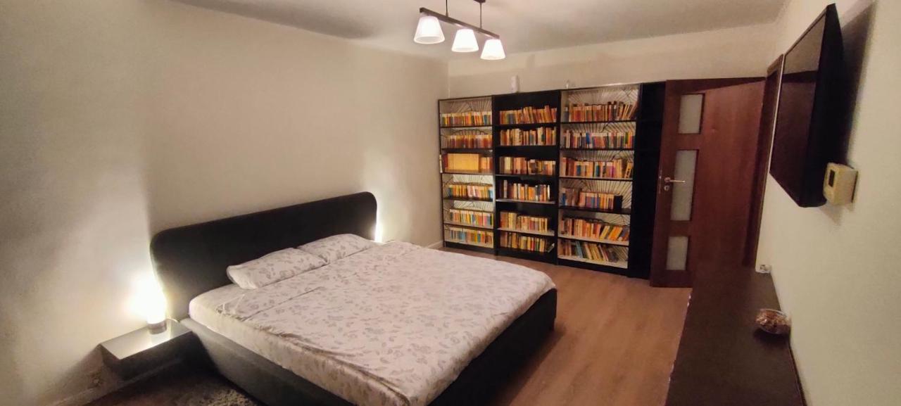 Duck Apartment Букурещ Екстериор снимка