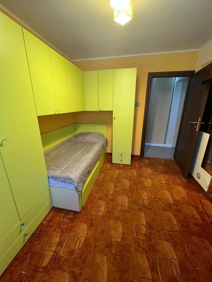 Duck Apartment Букурещ Екстериор снимка