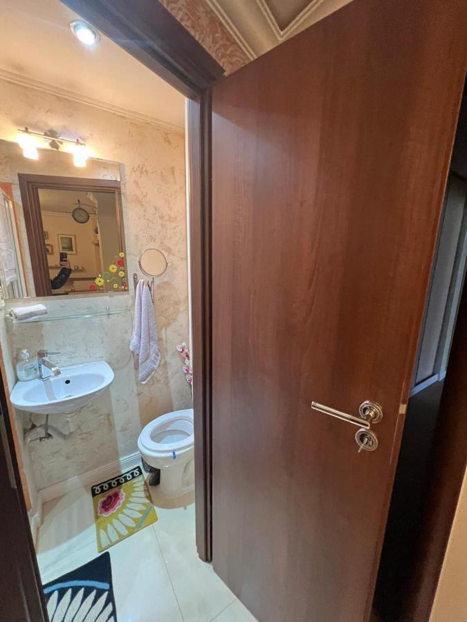 Duck Apartment Букурещ Екстериор снимка